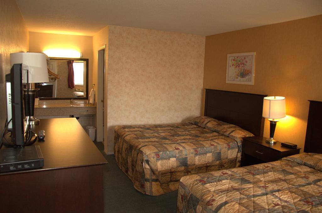 Best Budget Inn & Suites Kamloops Eksteriør bilde